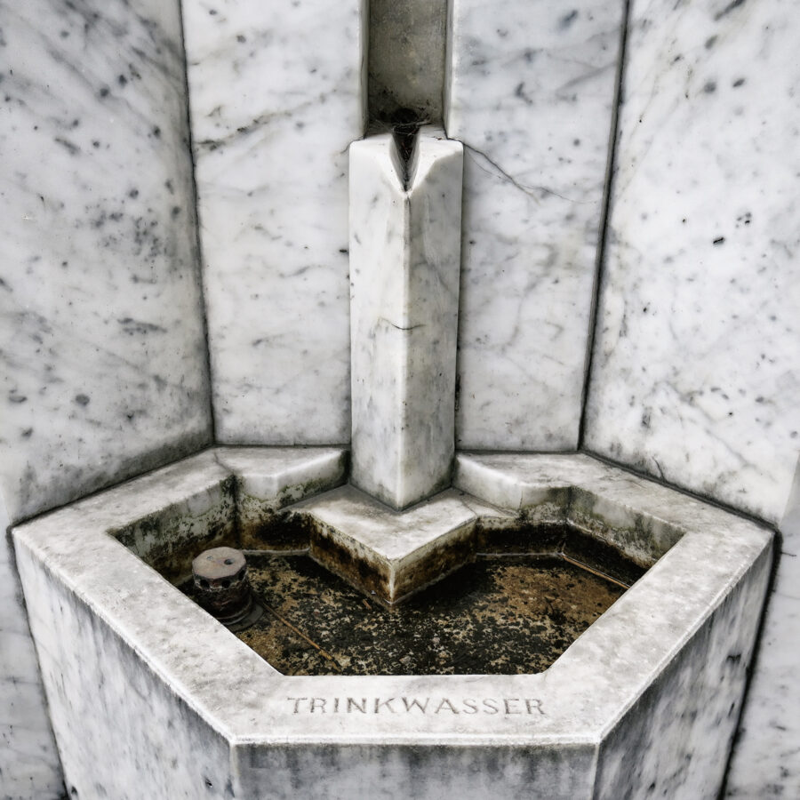 Pöhacker Brunnen Hall in Tirol